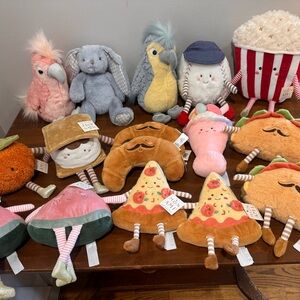 Cute Plushies NWT